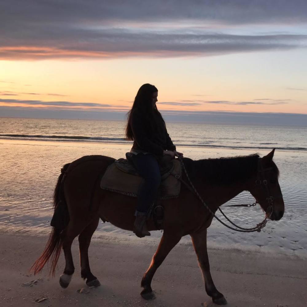 Meet your Posher, Stephanie